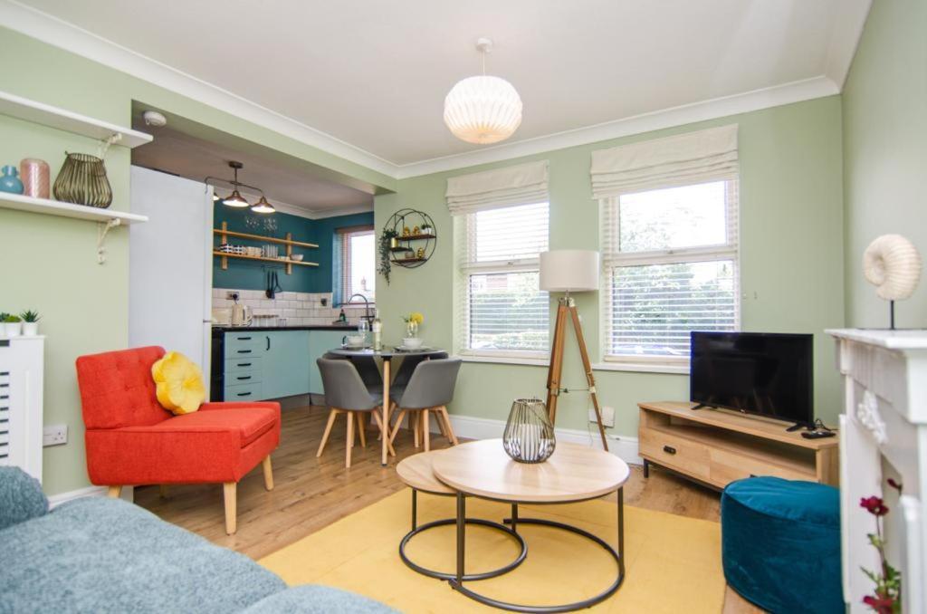 Cosy Lichfield Apartment מראה חיצוני תמונה