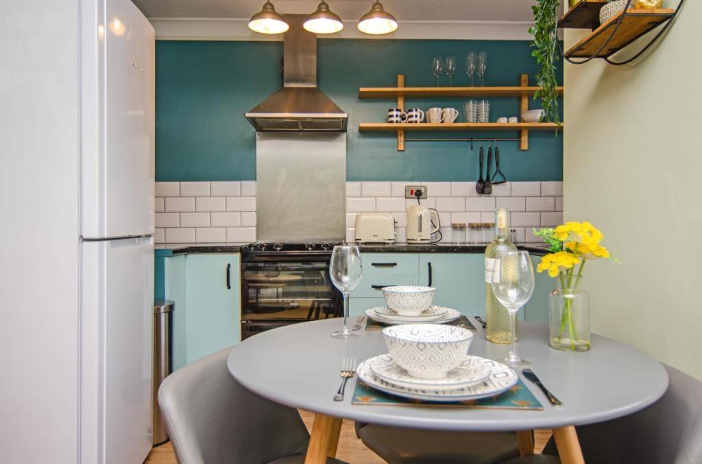 Cosy Lichfield Apartment מראה חיצוני תמונה